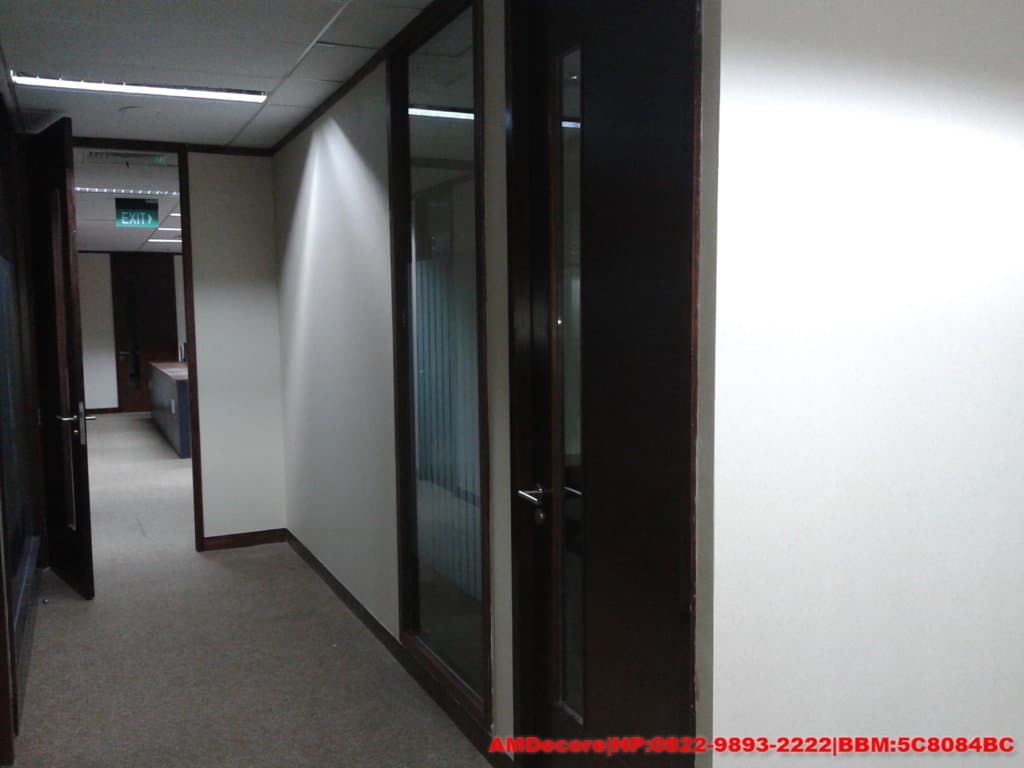 gambar renovasi-interior-koridor-2-kantor-trakindo